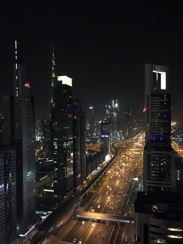 INTERIORPORN1's tweet photo. Dubai during the night is a VIBE https://t.co/5tEcgTQ1vw