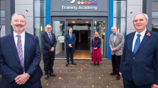 <a href="/DevonCC/">Devon County Council</a> and <a href="/ExeterCollege/">Exeter College</a> provide big boost for local #economy! The college has agreed to lease the building to offer #training and #education opportunities for future-facing high-tech jobs in #engineering, #digital, #construction and clean growth! bit.ly/3940gJz