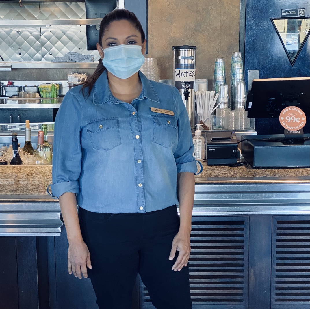 CafeExpress's tweet image. Happy Thanksgiving from our family to yours. We are incredibly thankful for our guests and our team who get the chance to serve the community each day.  

Our restaurants are closed for the holiday and we will be back open at 10:30am tomorrow. 

#thanksgiving #houstonrestaurants