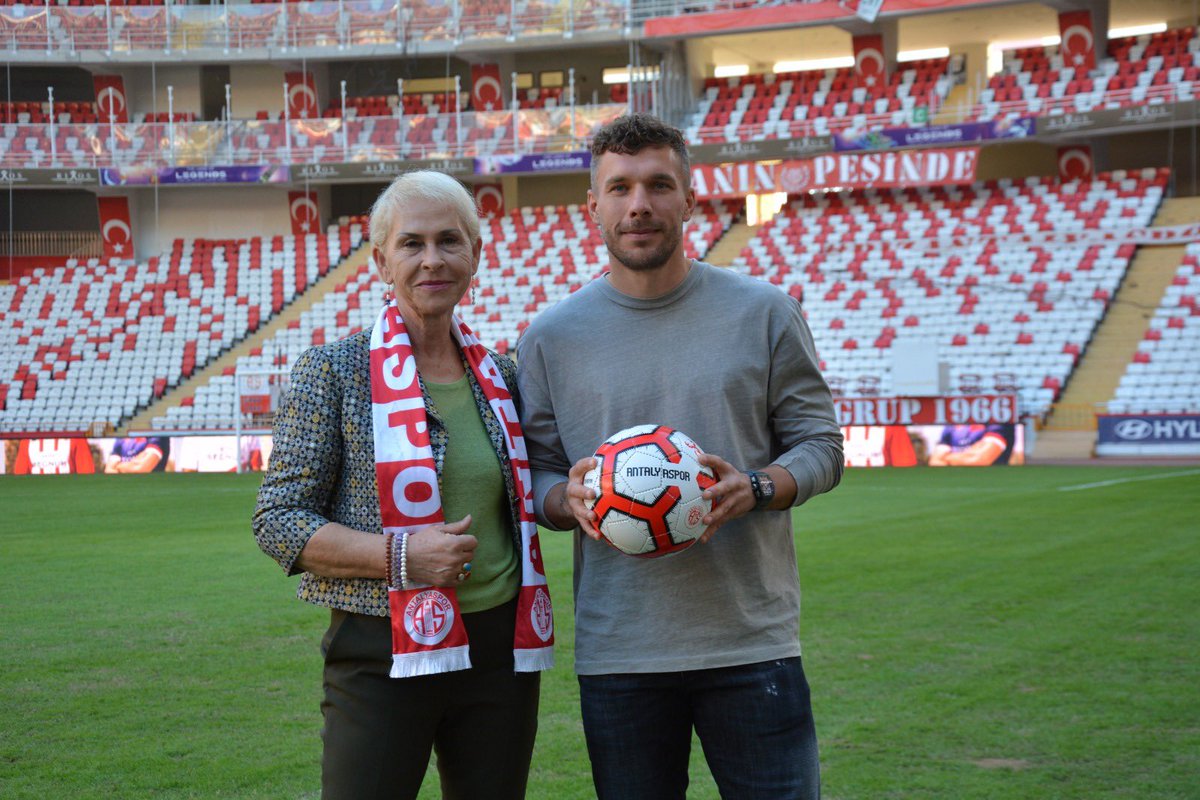 ⁦<a href="/Podolski10/">Lukas-Podolski.com</a>⁩ unterstützt universale Kulturerbe von #Patara,#caput gentis Lyciae”...Teşekkürler lieber Lukas;jetzt bist Du auch ein Lykier..Ve sonsuz teşekkürler ⁦<a href="/Antalyaspor/">Hesap.com Antalyaspor</a>⁩ ⁦<a href="/antalyafestival/">Antalya Tanıtım Vakfı</a>⁩ ⁦<a href="/yelizgulege/">Yeliz Gül</a>⁩ ⁦<a href="/melihbeken/">Melih Beken</a>⁩ ⁦<a href="/TCKulturTurizm/">T.C. Kültür ve Turizm Bakanlığı</a>⁩