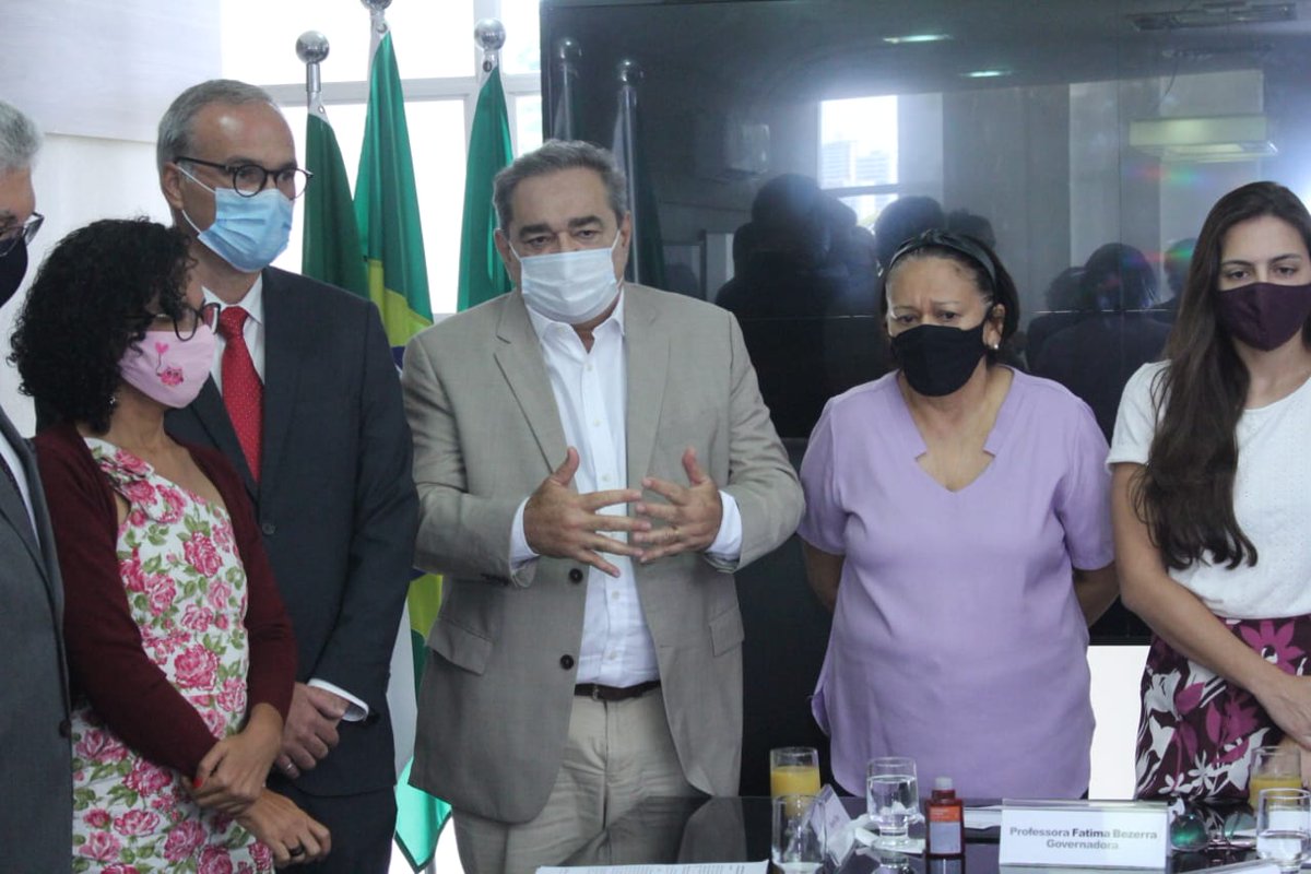 Prefeitura de Natal cederá terreno para abrigar famílias que ocupam prédio na Ribeira natal.rn.gov.br/noticia/ntc-33…