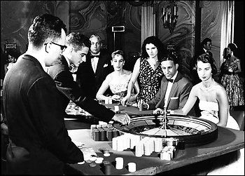 Since the late 40's, Cuba enjoyed incredible amounts of revenue from tourism coming from both Europe and mainly the US. By 1950, Cuba had become an literal Island-Hotel with all the most pompous luxury Hotels, Resorts and Casinos.