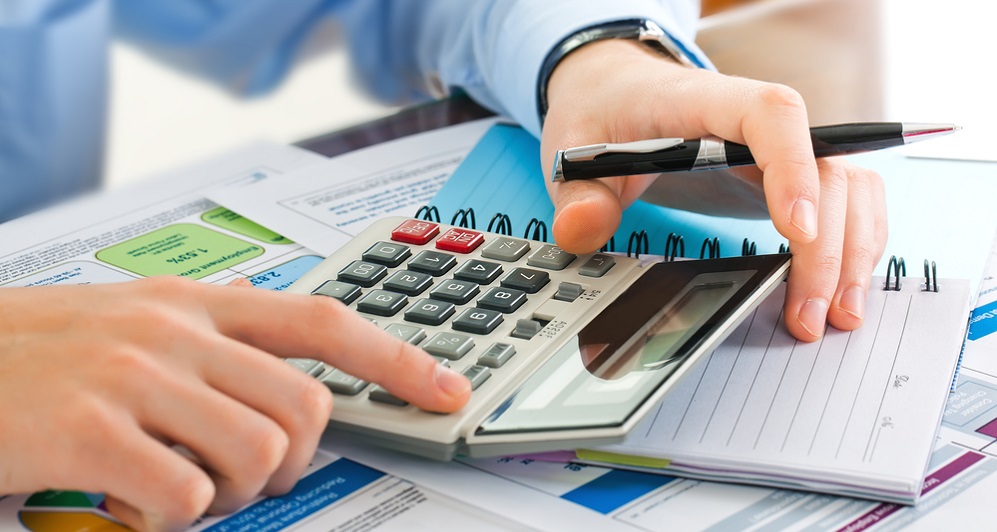 Llevar a cabo una #PlanificaciónFinanciera implica marcar un objetivo de #ahorro en base a los recursos, el tiempo y los medios que tenemos disponibles. Descubre otros conceptos vinculados a la #economía y las #FinanzasPersonales en nuestra #ahorropedia
https://t.co/KnOPYYHspd https://t.co/3FlTFJw2x4