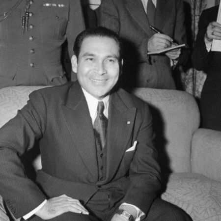 Politically, Cuba lived under the dictatorship of pro-American General Fulgencio Batista since 1952. His initial rule was popular as it brought prosperity and stability, but increased political repression and corruption quickly eroded the Generals image among the population.