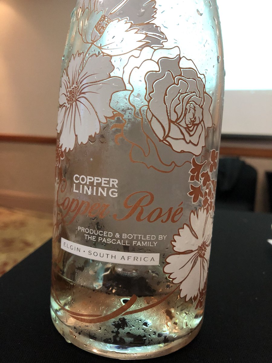 How gorgeous is this Copper Lining Rosé from Oneiric 

#CoolWinesForXmas #ExperienceElgin