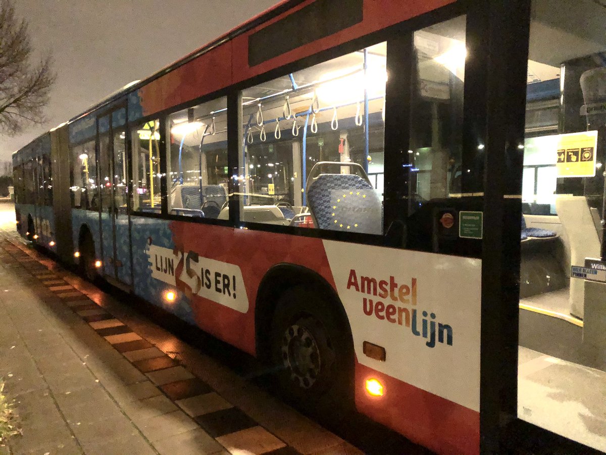 LvAPictures's tweet photo. De laatste 2 weken van #bus55 #lijn55 gaan bijna in #lijn25iser Begin gemaakt met afscheid nemen van chauffeurs die ik niet meer zal tegen komen 😥 wat heb ik bijzondere @GVBnieuws collega’s leren kennen ❤️ mooie gesprekken, zelfs een vriendschap uit gekomen. #dankbaar #lovemyjob https://t.co/2Z2ik6lACd