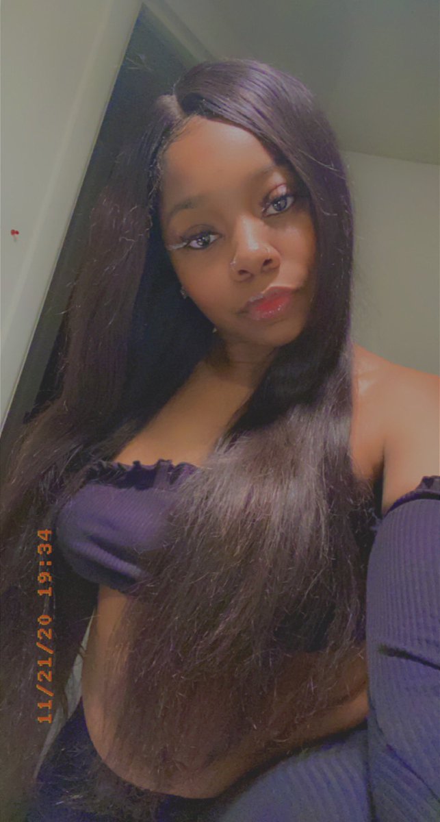 MulaKiyy's tweet photo. I never show my face on here anymore so to my new followers hey stink 🥰 https://t.co/0FUAdvh2Or