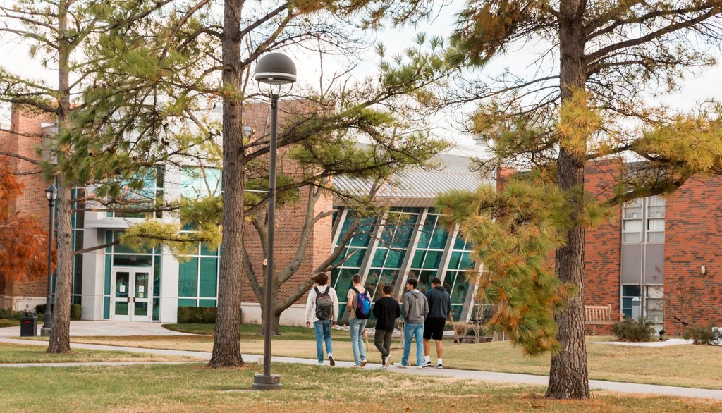 Even in this unlikely year, there's a lot to be thankful for. Wishing you all a healthy and safe Thanksgiving!
-
Comment down below your favorite Thanksgiving day tradition!
-
#snu1899 #thankful