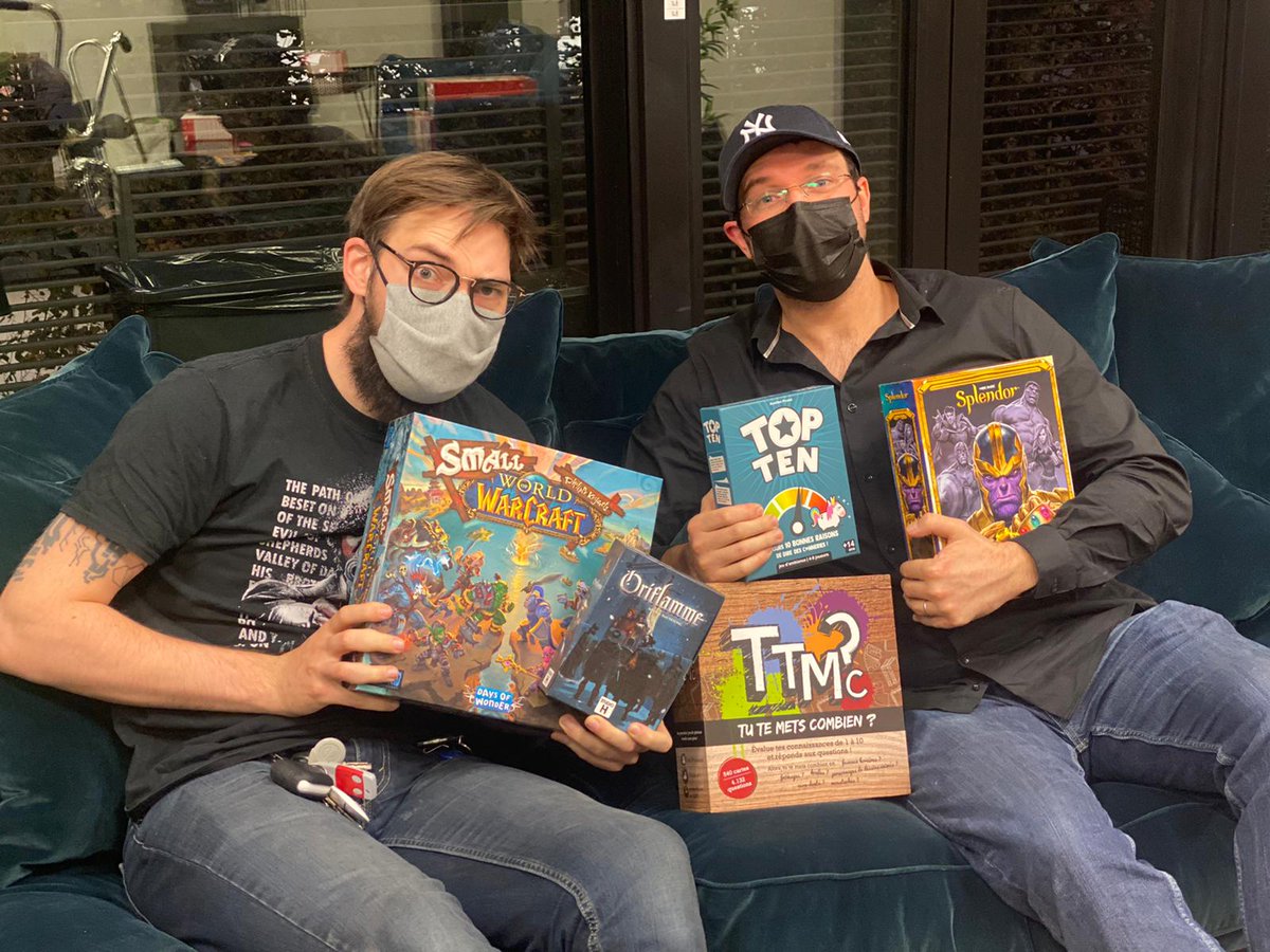 🔥 CONCOURS DE NOËL #J2S 🔥

En parallèle des Board Game Awards 2020 ce soir sur twitch.tv/lestream, on vous offre 5 de nos jeux préférés !

RT + follow <a href="/OlivierRofellos/">Rofellos</a> et <a href="/Playin_by_MB/">Playin</a> 

TAS jeudi 3 décembre dans notre émission #EnPlateau 🃏