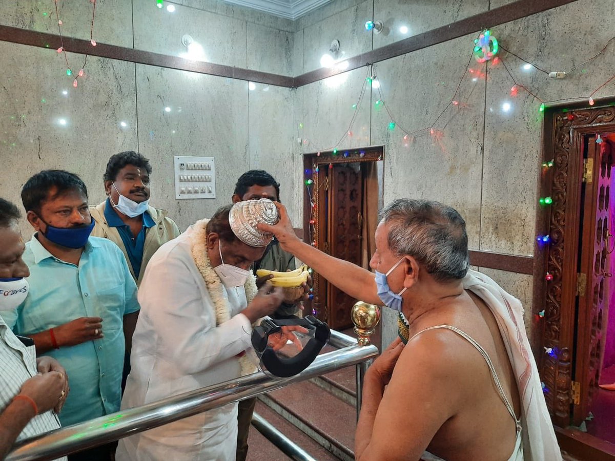 thekjgeorge's tweet photo. Visited Seetha Rama temple at Jeevanahalli #MSNagar. Had a discussion on renovation works to be done inside temple premises such as gopuram painting & other civil works.
#SarvagnaNagarconstituency https://t.co/jG7PWC5Kre