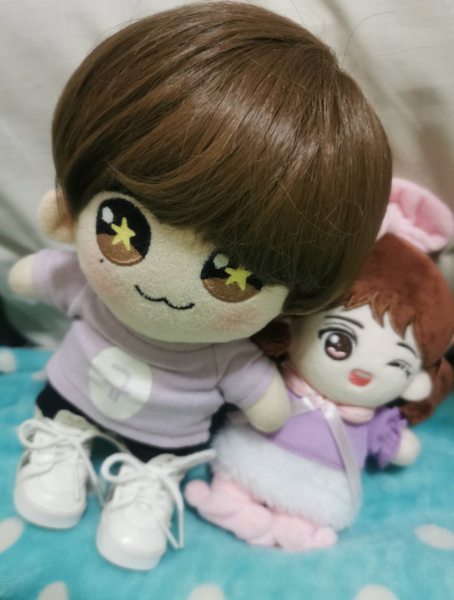 StickwithKyu's tweet photo. หน้าลูกๆคือได้มาก 5555 😂
🐱 : พี่คยูคยูอย่าทับฮีฮีสิคะ 😔
🐧 : 🙃😊
#KyuKyu #Minikyukyu #heehee #Kyuhyundoll #Heechuldoll https://t.co/pbXgE3PmVb