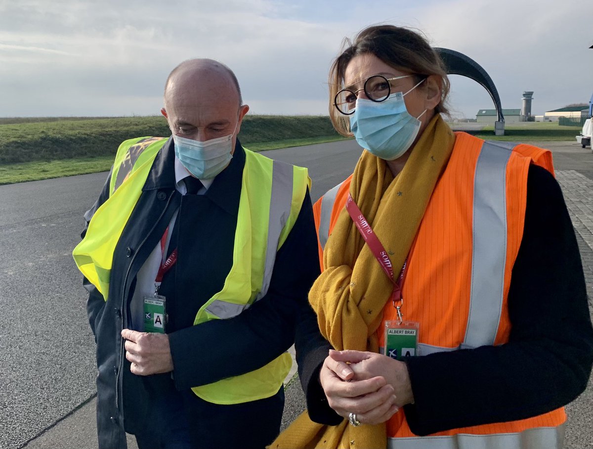 CaronDecroix's tweet photo. Merci à @SHaussoulier, président du Conseil départemental de la @Somme_fr, d’être venu hier à l’Aéroport #Albert-Picardie : signe de l’intérêt que le #Département porte et portera toujours à nos #infrastructures et à nos projets de développement dans le canton. https://t.co/wbIwbr3szi
