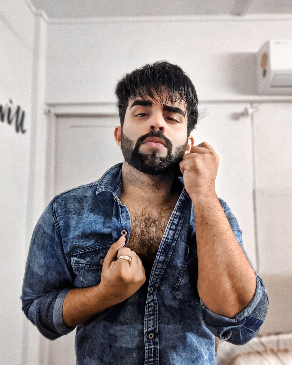 TheRajatCode's tweet photo. Failing at channeling my inner @iammichelemorrone 
.
#WetLook #PostShowerPhotoshoot #TheRajatCode https://t.co/hWFacJMznX