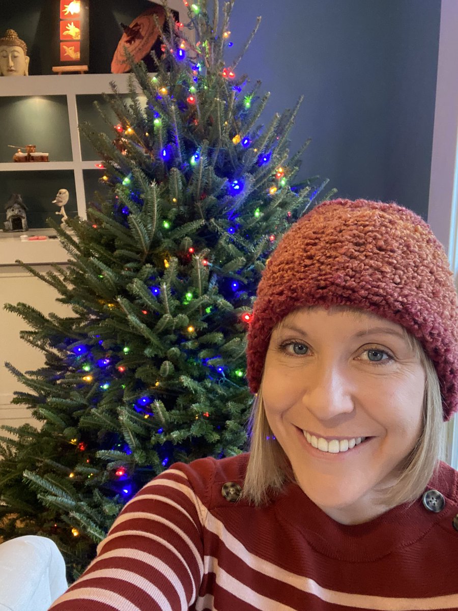 ChristalBadour's tweet photo. Love this: Self-care = doing things that fill you up! Remember that living a #ValuedLife isn’t just for our patients. My latest efforts in self-care: 1) being present during family time, 2) learning how to knit https://t.co/hlpATSy8yO