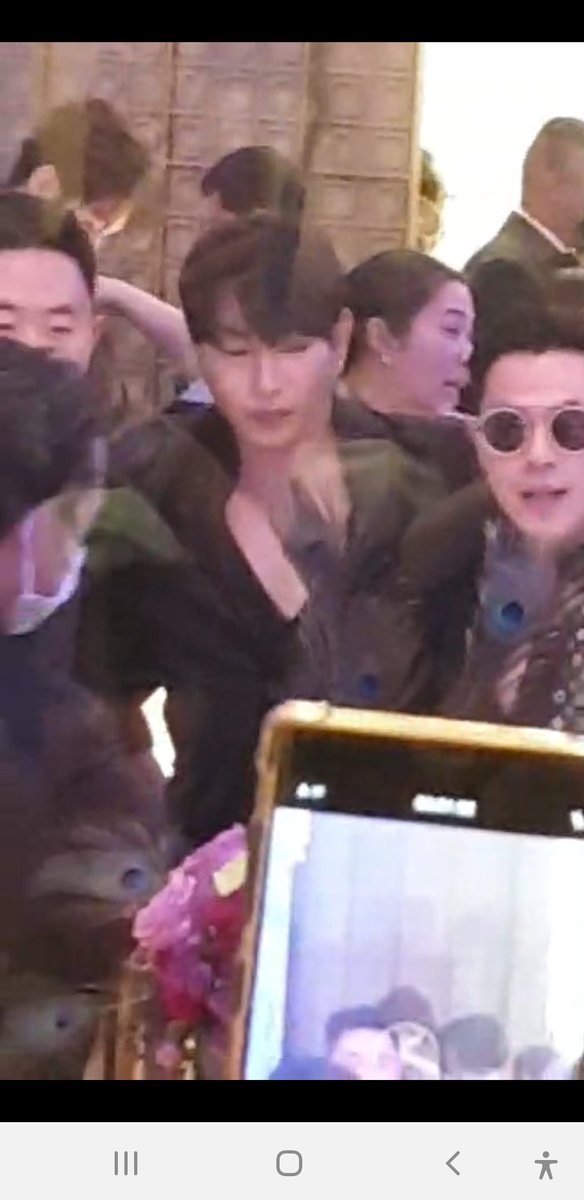 PaLit_style's tweet image. โอ้ยยย ตายแล้วฟื้นกี่รอบ!!!

จากไลฟ์ A.M.

#BvlgarixPeck 
#bvlgarithailand 
#เป๊กผลิตโชค