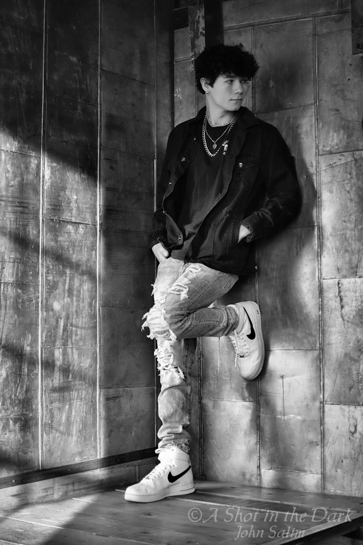 ashotinthedrknj's tweet photo. #RyanH is thankful he can't see what's going on around the corner #malemodel #jacket #denim #rippedjeans #sneakers #nikes #chains #earrings #casual #industrial #warehouse #happythanksgiving #picoftheday https://t.co/owOYxkF5L2