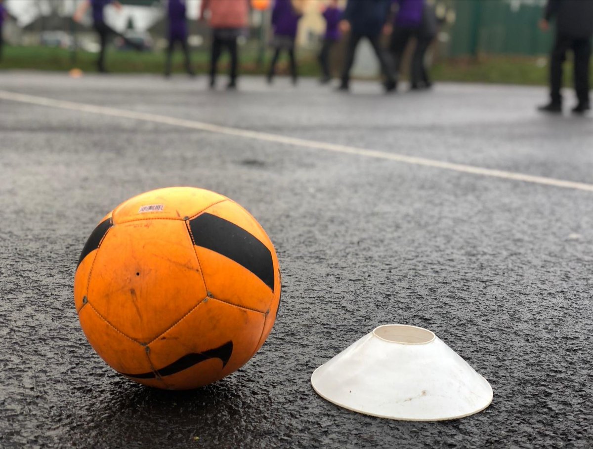 ASFCcommunity's tweet photo. Our #PLPrimaryStars coaches have been busy recently providing activities and helping keep bubbles separate during lunch time at St Peter's Accrington! β½π΄π₯
#ASFC #ASFCCommunity https://t.co/q3Lz1i8o7x