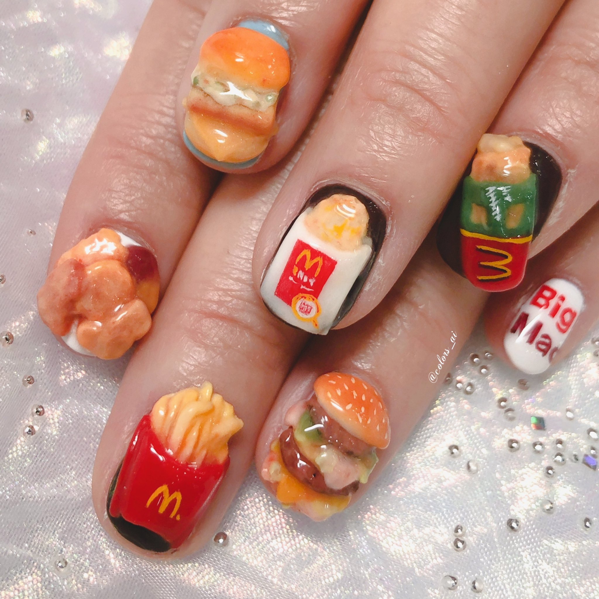 Color Sすずきあい お客様オーダー マクドナルドモチーフネイル 明日は絶対マックに行きます 痛ネイル T Co Ijflji0wfy Twitter