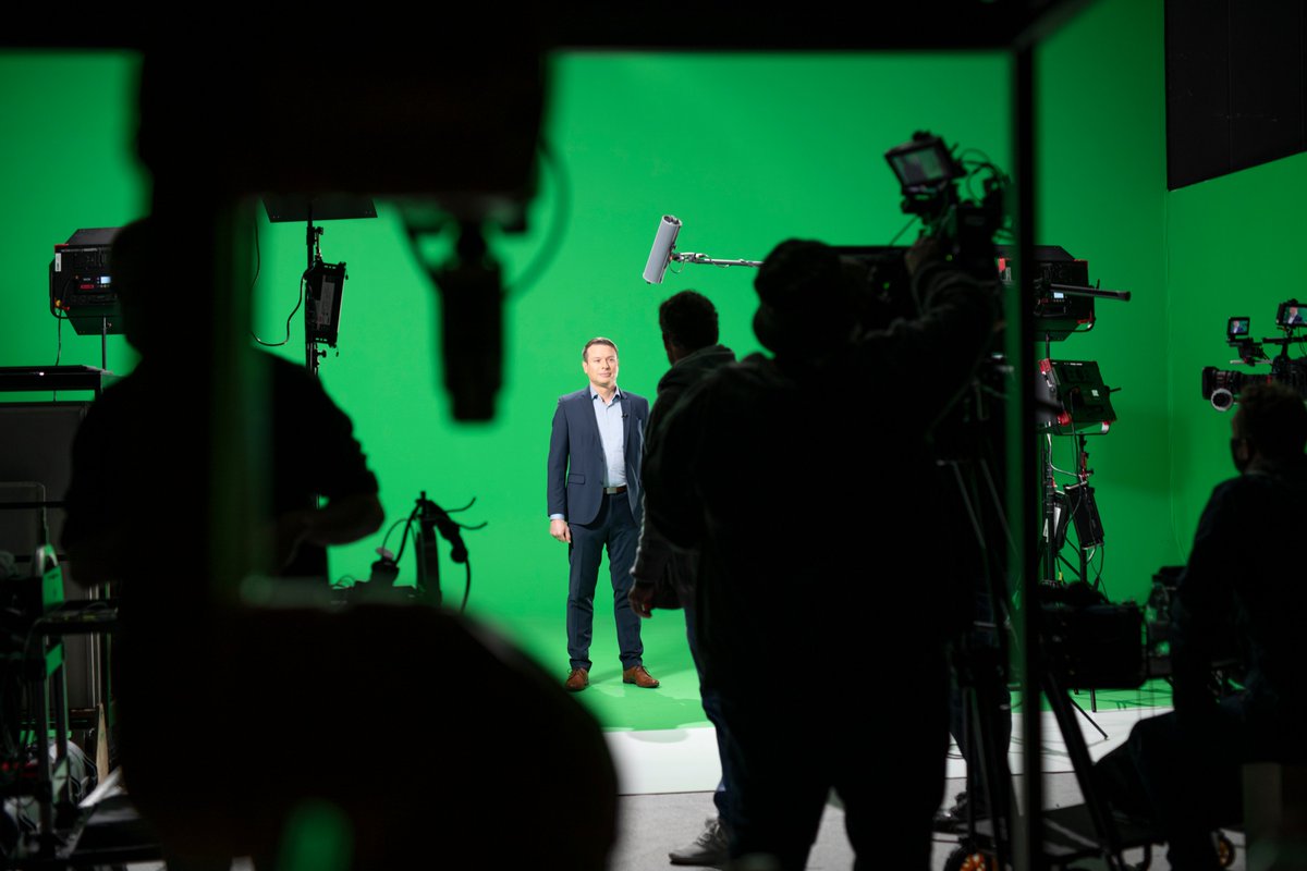 HLStudiosGmbH's tweet photo. The robot whisperer! The SIMATIC Robot Integrator from Siemens speaks to robots of various systems and languages. Check out our behind the scenes photos to see how we brought this concept to life. #virtualsps #hybridstudio #robotintegrator #roboter #sps_connect #sps_live https://t.co/LMQJJ9i5Dx