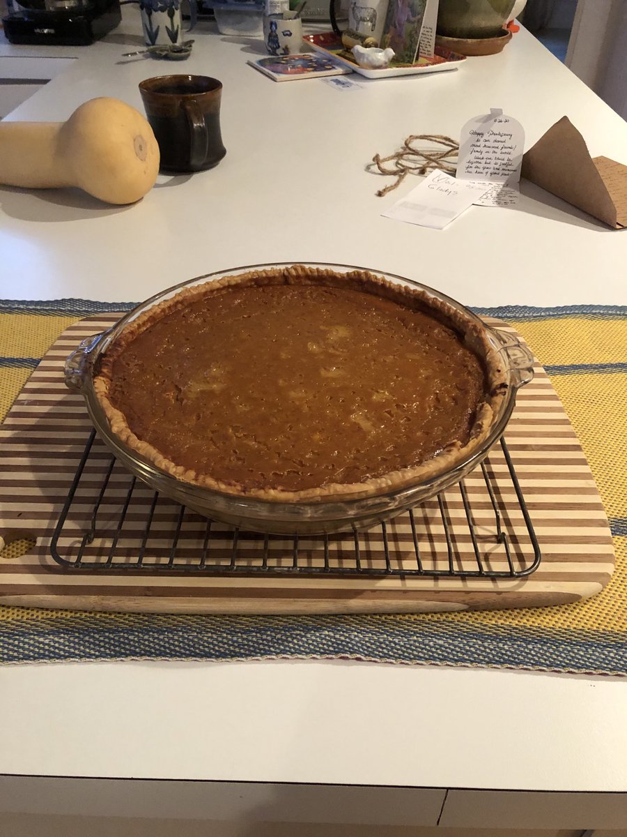 loaneybaloney's tweet photo. Here’s our pumpkin pie and Potato enjoying her pumpkin. Shout out to the photog, ⁦@atloane⁩ who took this classic sheep pic! #bluehubbardfarmyarns #knitting #Thanksgiving2020 https://t.co/dd9gfvs1rC
