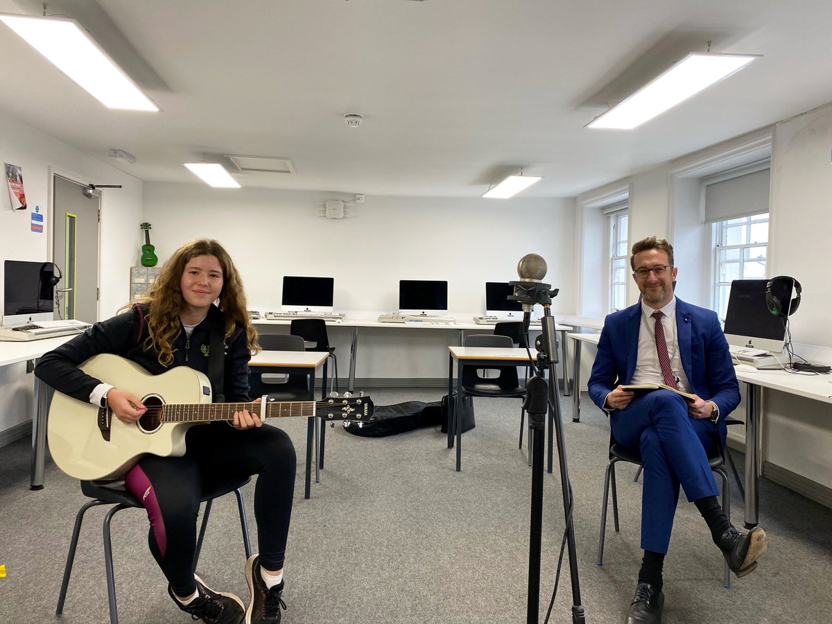 BedfordGirlsSch's tweet photo. We are thrilled to introduce our first episode in our new Songwriters Podcast! 🎙️🎸
 
In this episode, #BGSY10 singer-songwriter Alice Toone, speaks to Mr Gardner (Senior Deputy Head) about her approach to song writing. A fantastic listen, click here: https://t.co/0p5OqH2xuE https://t.co/1QXysFcaDi