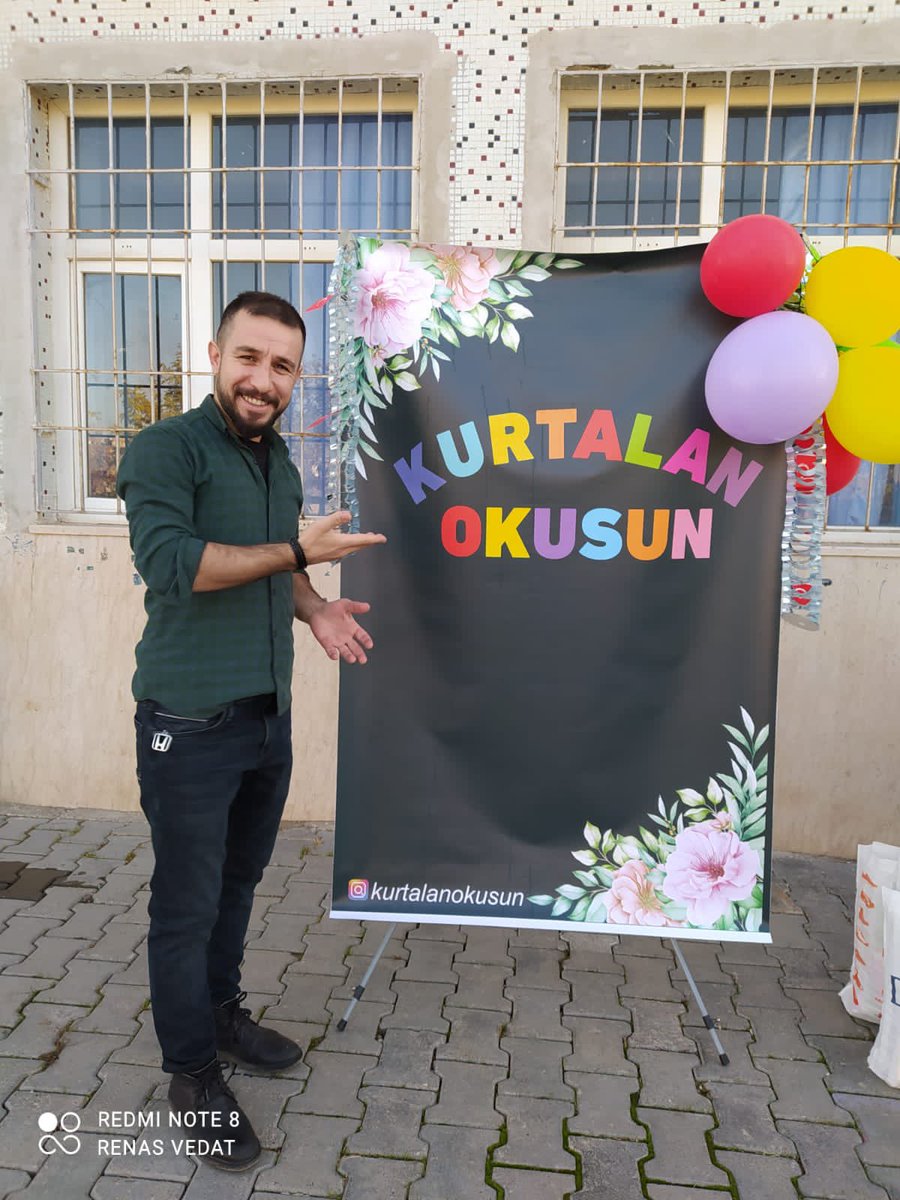 nesattanyeri's tweet photo. 15. sini gerçekleştirdiğimiz #kurtalanokuyor projesinin önümüzdeki süreçte daha geniş katılımlı olması ve okuyan bir gençlik hayalimizi gerçekleştirmek için var gücümüzle çalışacağız. 
@KurtalanMem 
@KrtlnKymkmlk 
@Kurtalanokusun 
@nesattanyeri https://t.co/X9n8p78LLZ