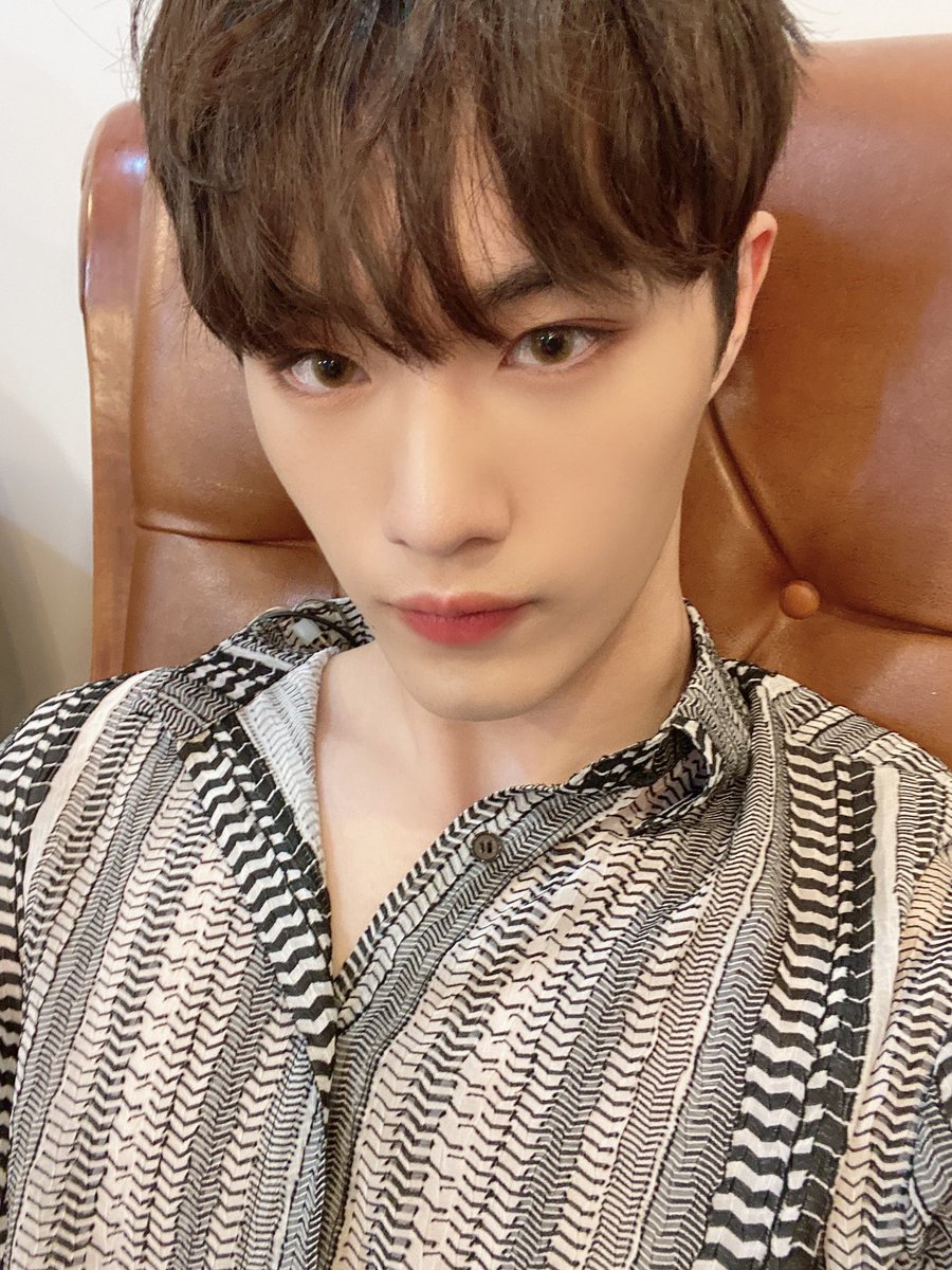 CIX_twt tweet picture