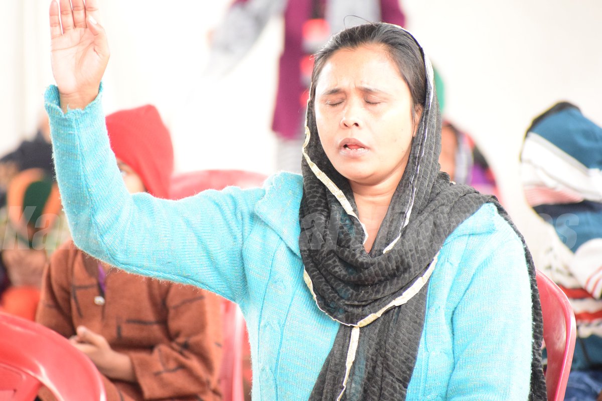 pastorkanchan's tweet photo. Prepare yourself to receive the supernatural anointing of the Lord. This anointing will not let you remain an ordinary person but it will transform you into a supernatural person filled with His might, wisdom and perseveranceโฆ
#kanchanmittalministries
#thursdayliveservice https://t.co/jvPavxNwb7