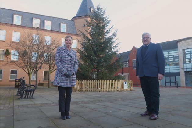 Diolch o galon i Allington Hughes am Goeden Nadolig 2020 Wrecsam 🎄 🙂 👉  orlo.uk/dej4e  <a href="/AllingtonHughes/">Allington Hughes Law</a> <a href="/wrecsam/">Wrecsam</a> #wrecsam @wxmtownmanager