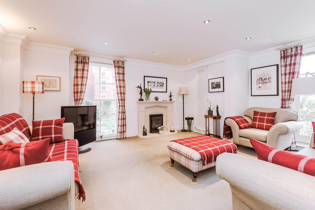 _ArnoldPhillips's tweet photo. 📣 RECENTLY REDUCED 

⛵ Don't miss out on a chance to view this Promenade dream duplex.

• Nearby Beach Front  • Two-bedroom

Offers Over £210,000

More ➡️ https://t.co/nAPEPoRMFr https://t.co/6YQbO4mmV6