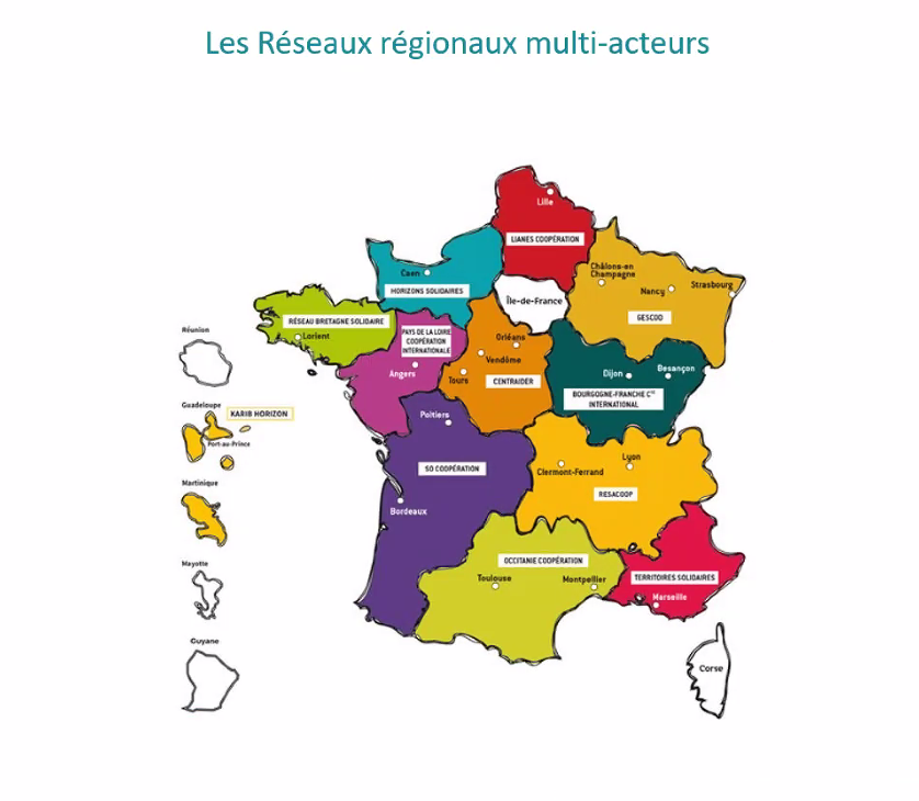 Platforma4Dev's tweet photo. Patrick Duprat de @francediplo présente le rôle de la Délégation pour l'action extérieure des collectivités territoriales #DAECT et @BenLahoucineT les Réseaux régionaux multi-acteurs #RRMA à #UnivEurope de l'@afccre
#coopdec #LocalSolidarityDays https://t.co/9ocgX1xOfL