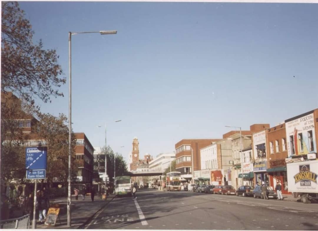 MUGSS's tweet image. 🐝 Manchester 🐝

A slightly different #MUGSSThroughTheAges this week!

When we were going through our archive, we've found these photos of Manchester from around 1990!

Look how similar yet different it is!

#Manchester #BeAPartOfManchester #ThrowbackThursday