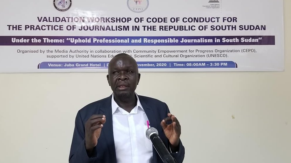 EyeRadioJuba's tweet photo. This code of conduct has come at the right time, Journalists must read it, understand it, respect it, and own it - Mr. Oliver Modi President of #UJOSS #SSOT #SSD https://t.co/mbOFBEehdX