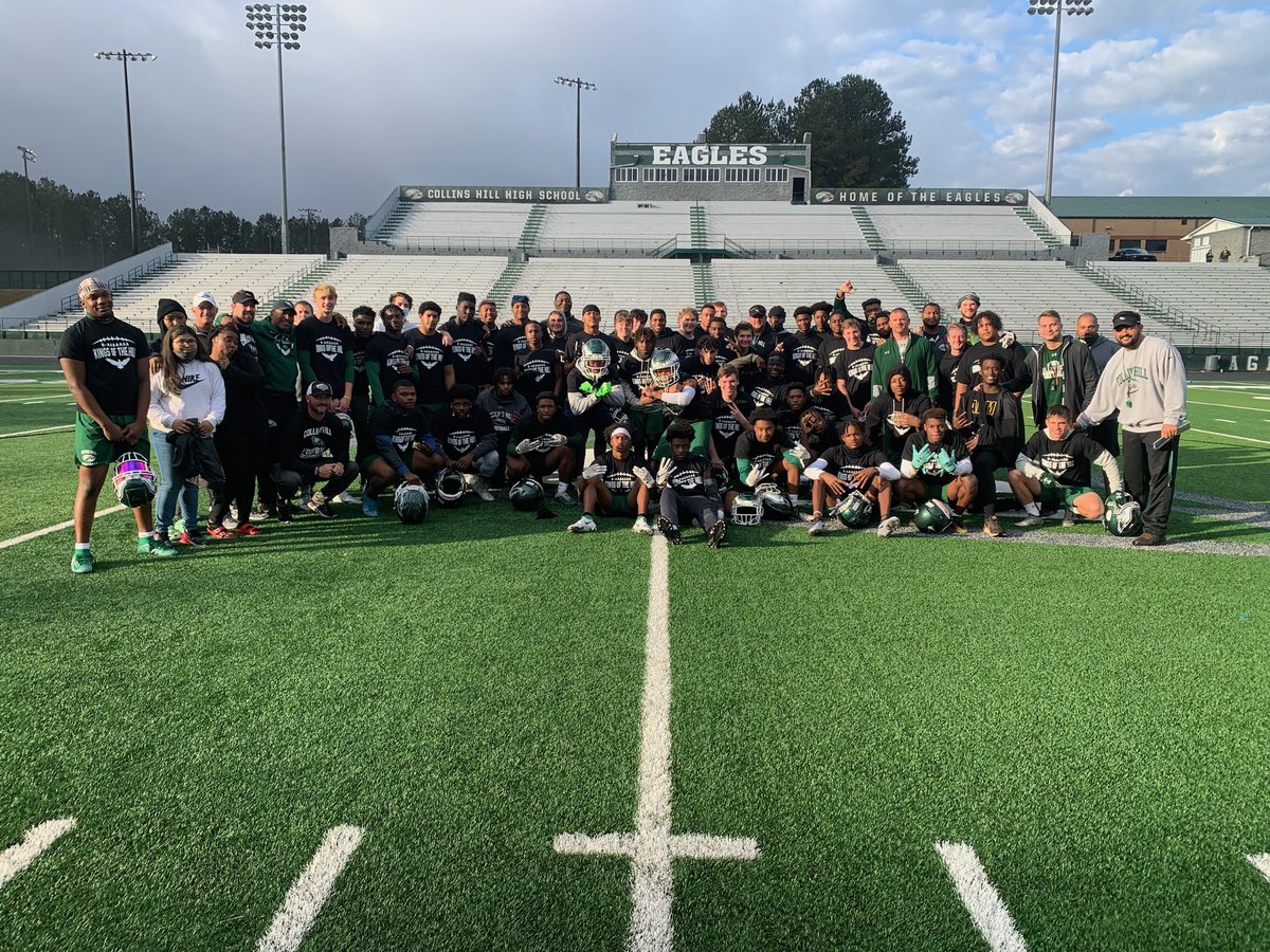 _Coach_Williams's tweet photo. Thankful to still be playing with this group ๐ฆ #Only32
@CHHSEaglesFB https://t.co/o31n4H6msx