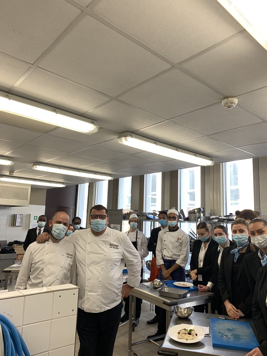 LA SEMAINE DU GOUT® (@semainedugout) on Twitter photo #Chefsdedemain Atelier poissons sauvages avec Jérôme Leoty, chef de La Coupole.
Le matin, le colin est mis à l’honneur et l’après-midi c’est au tour du saumon !
🙏 <a href="/Alaska_Seafood/">Alaska Seafood</a> notre mécène
#Rencontredeschefsdedemain #Chefsdedemain Atelier poissons sauvages avec Jérôme Leoty, chef de La Coupole.
Le matin, le colin est mis à l’honneur et l’après-midi c’est au tour du saumon !
🙏 <a href="/Alaska_Seafood/">Alaska Seafood</a> notre mécène
#Rencontredeschefsdedemain