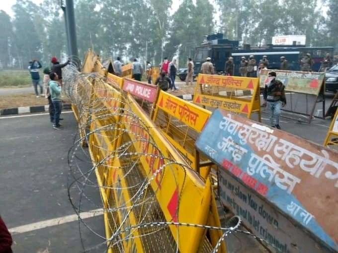 ShivkumarBauddh's tweet photo. आजाद भारत मे किसानो ( अन्न दाताओं ) की दुर्दशा करती भारत सरकार 
कुछ शर्म करे भारत सरकार https://t.co/NmIPQVs2Ic