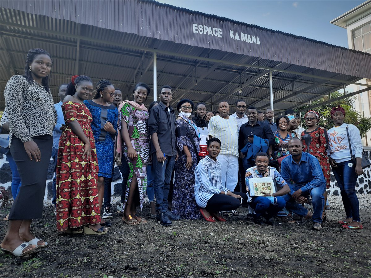 PoleInstitute's tweet photo. L'Université des grandes vacances se poursuit à Pole Institute. Dans la séance d'aujourd'hui les jeunes ont échangé au tour de l'Etat de Droit et bonne gouvernance en #RDC. 
#Goma https://t.co/y96YbARE63
