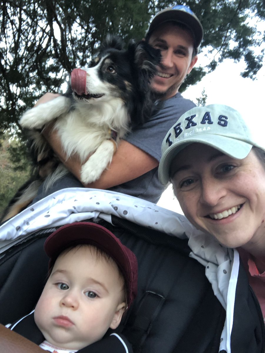 steph_williams5's tweet photo. Evening walks with the family are just what I needed. Fresh air and time with my loves!  @Clear_LakeHS @DrCCavaliere #CLHSSelfcarechallenge https://t.co/Wnu21BXPu1
