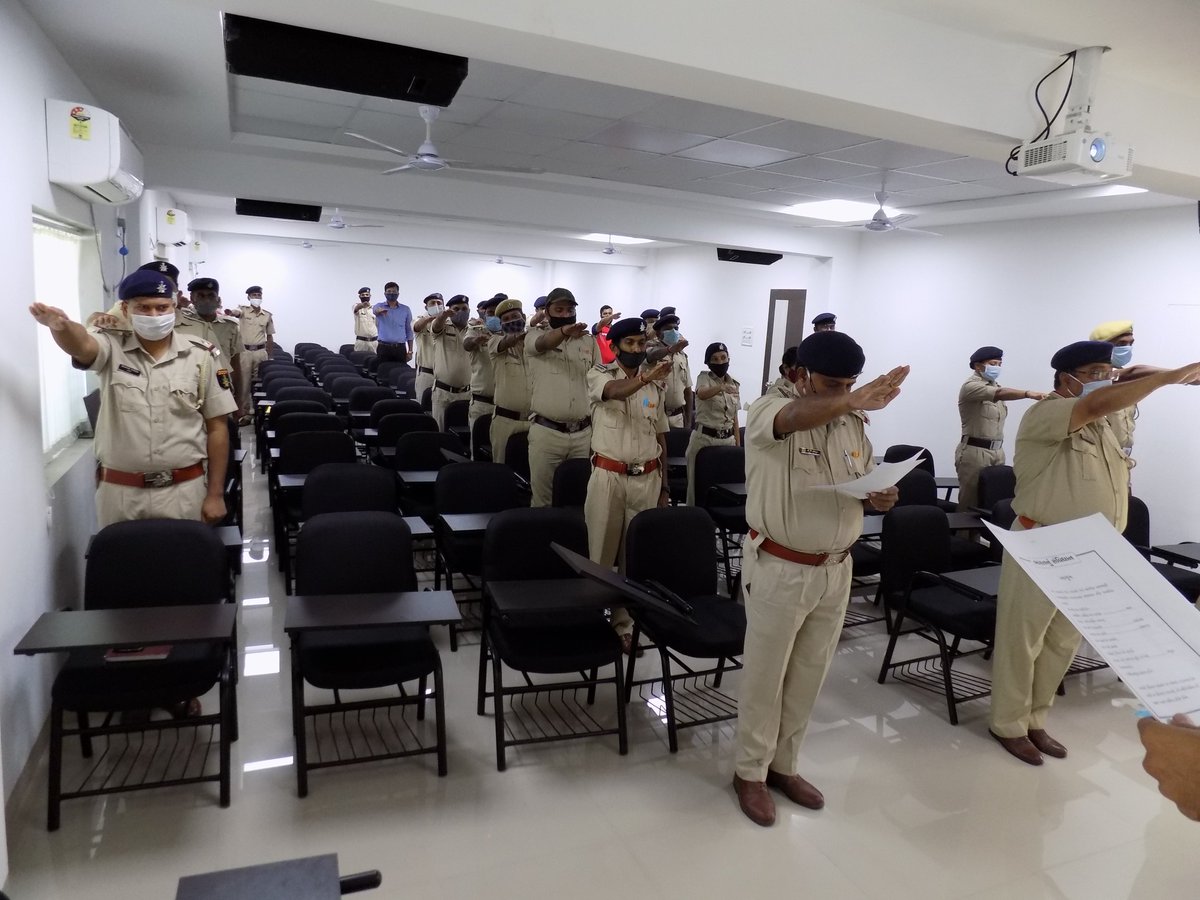 DNH & DD Police tweet media