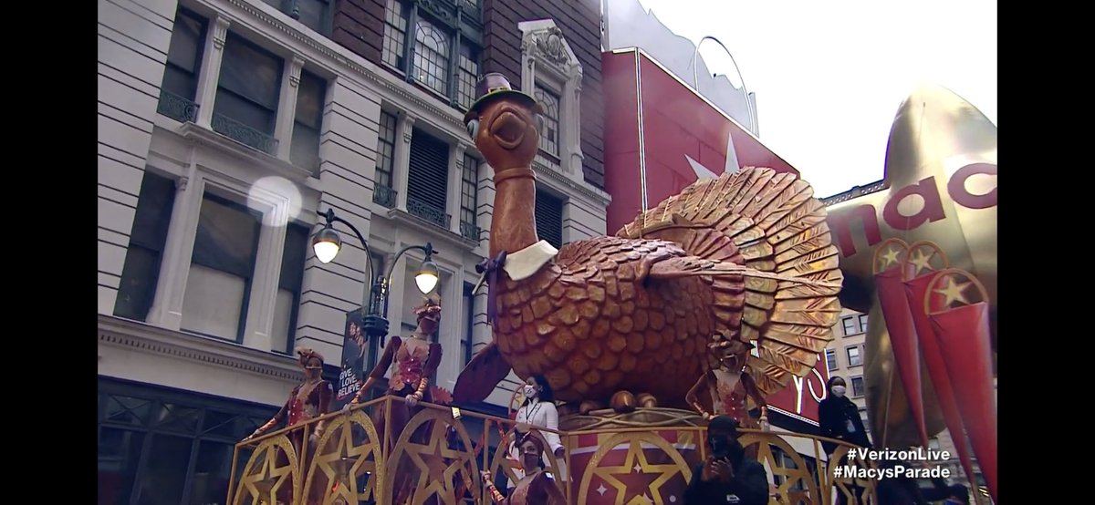 andi_1690's tweet photo. When you can't travel to America to see the Macy's Thanksgiving Day Parade in New York, so you have to stream it on YouTube in England!!! @mariolopezviva &amp; @helloross are SMASHING IT!!! Sending LOVE from ENGLAND!!! #MacysDayParade #VerizonLive #Thanksgiving2020 #MacysParade https://t.co/0ZVUKTX0h9