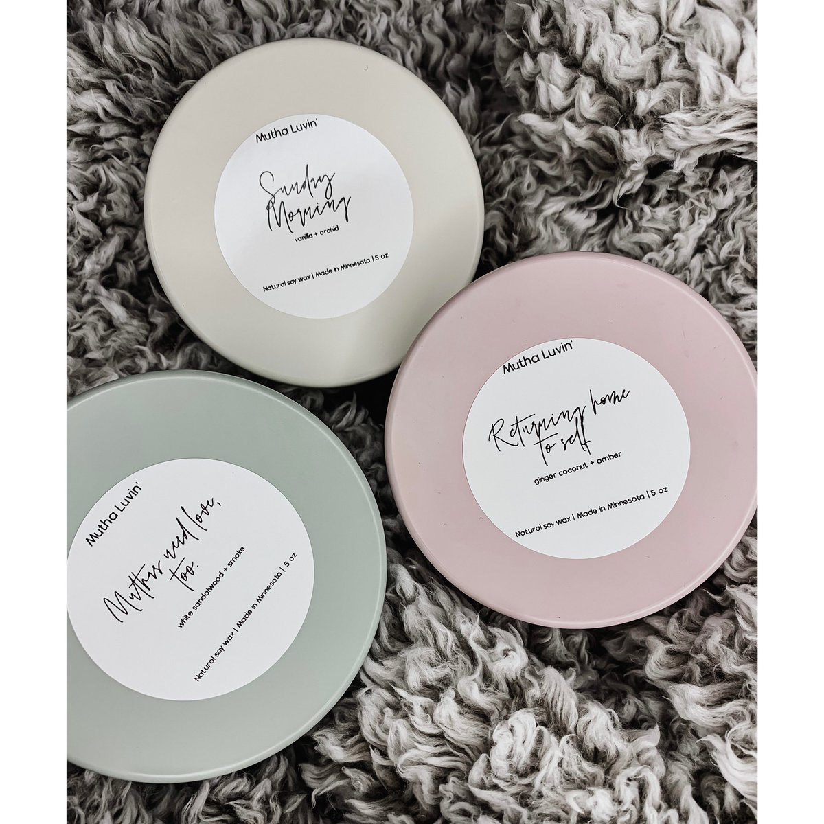 withlovetakeia's tweet photo. TREAT YOURSELF, SIS! ❤️

Get your candles, bath soaks + scrubs, wellness tea, apparel and accessories for 25% off. 

Use code: MUTHALUVIN25 

#BlackFriday #buyblackfriday #womanowned #selfcareshop 

https://t.co/KqDD0Mqpda https://t.co/4gX1kMov65