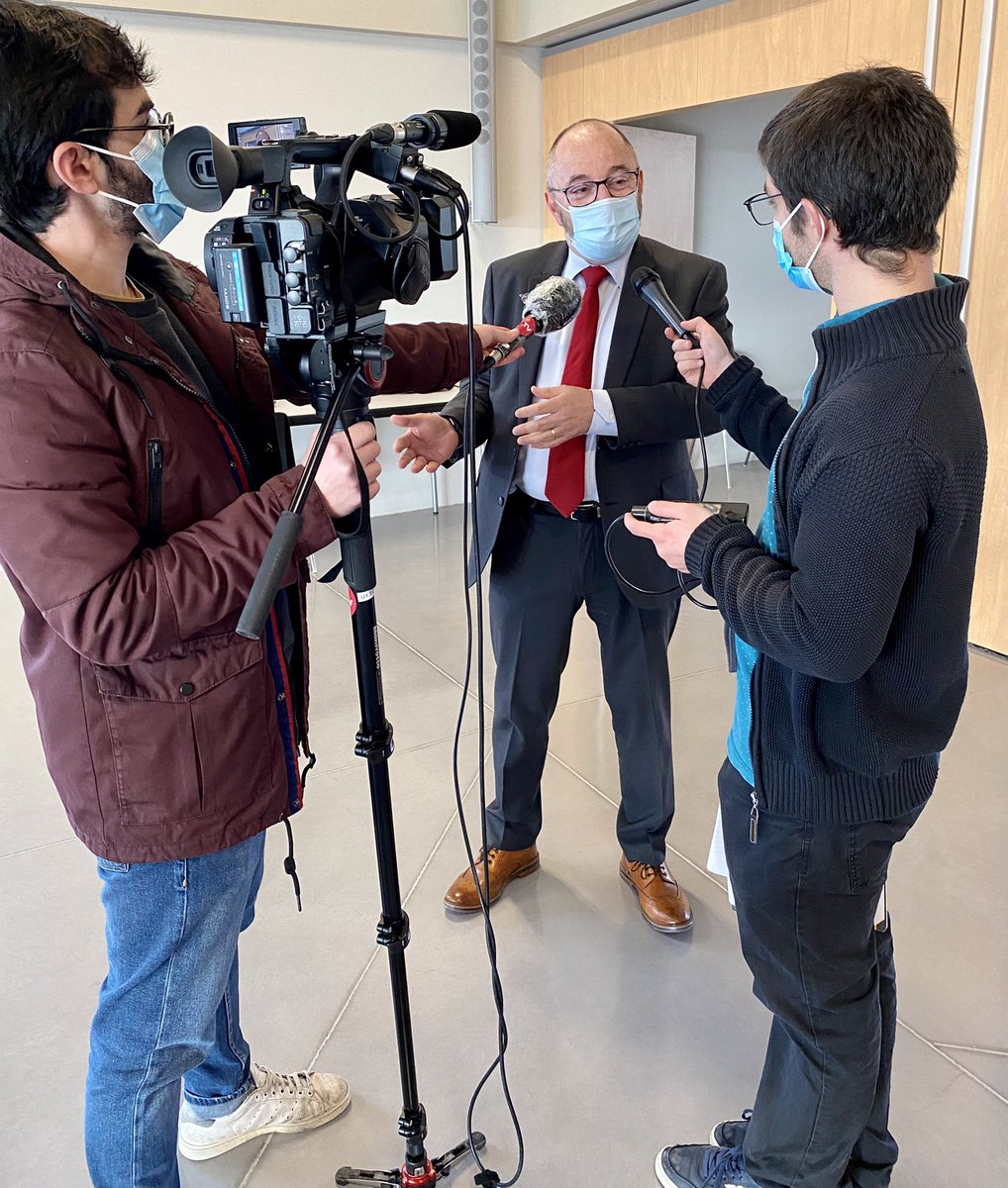 Prefet36's tweet photo. [#revitalisation #attractivité 🏗 🖋]
@prefet36 en présence de @Indre36 , de #opac36 et du maire de #Buzançais ont signé la convention ORT ( Opération de Revitalisation du Territoire) Communauté de Communes Val de l'Indre Brenne et Buzançais. https://t.co/UF5zHBVQs7