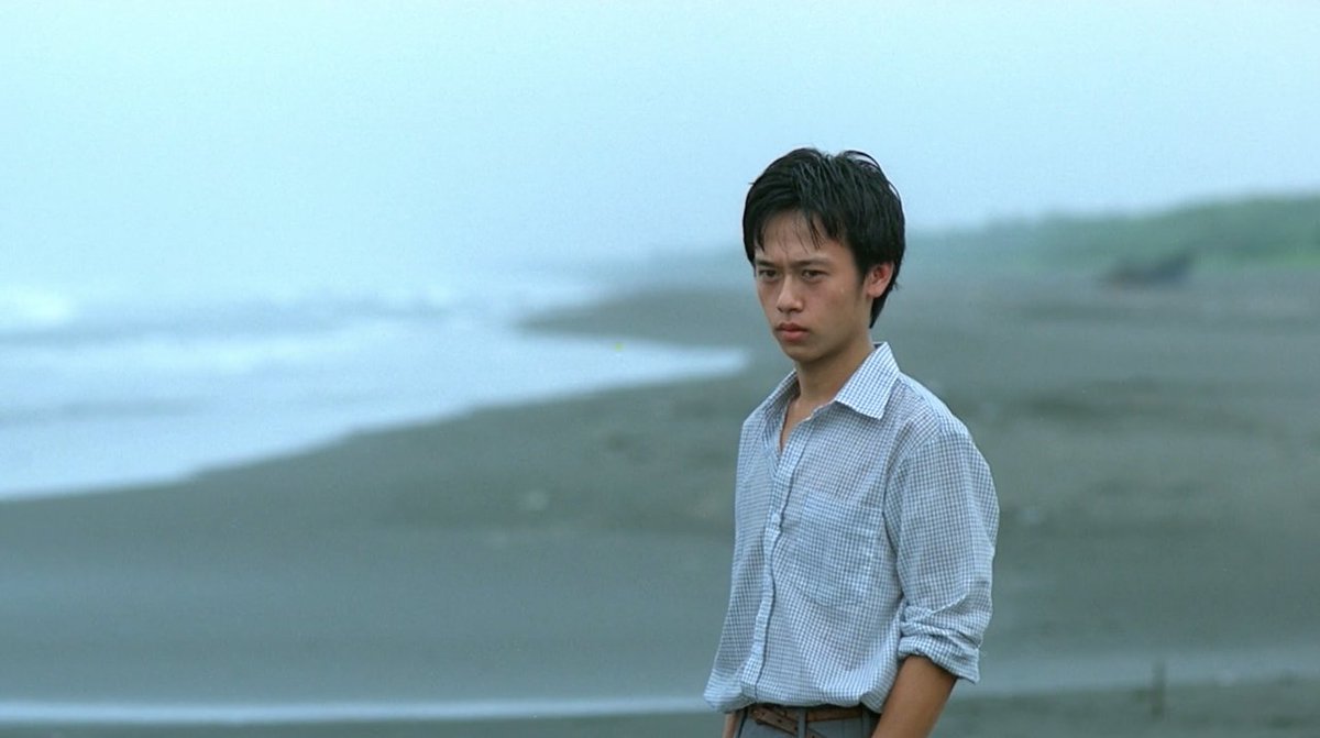 BenMo_FYC's tweet photo. "Poussières dans le vent" (戀戀風塵), Hou Hsiao-hsien, 1986 🇹🇼 https://t.co/PNYvoy2Gfy