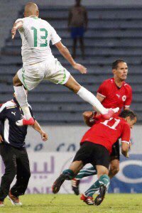 JDZFootball's tweet photo. En parallèle, avec l’équipe d’Algérie, il est accusé en 2012 par les Libyens d’avoir provoqué la bagarre générale à la fin du match.

Leur pays étant en pleine crise politique, il les aurait provoqué en lançant des « Vive Khadafi ». Chose qu’il niera plus tard. https://t.co/UsIyHPSb8H