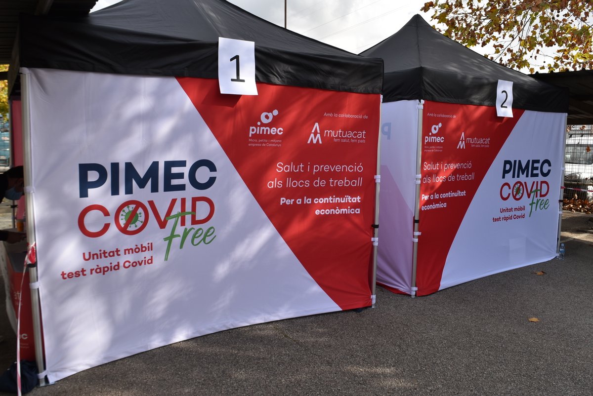 ajsantfeliu's tweet photo. 😷 @pimec, amb la col·laboració de l'Ajuntament, ha posat en marxa la iniciativa PIMEC Covid Free, desenvolupada avui a l'aparcament del Centre de Serveis El Pla de #SantFeliu.

➡️https://t.co/LSwZlKkBjP

#SantFeliuCovid19 #CuidemSantFeliu https://t.co/cYI2GIkt6H