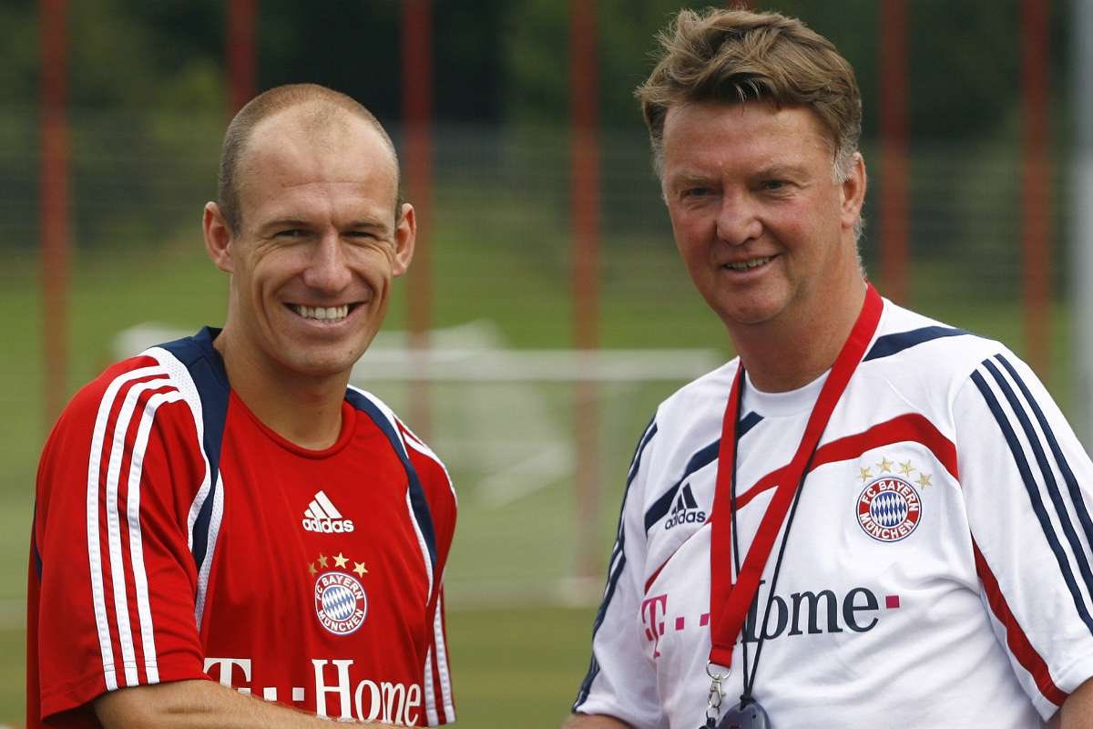 09-10 season: Unjustly shoved out of Madrid so Perez could usher in a new era of galacticos, a certain LVG signed his compatriot for Bayern Munich to build a system around him and a certain other French winger...let's just say the partnership was successful for the next decade