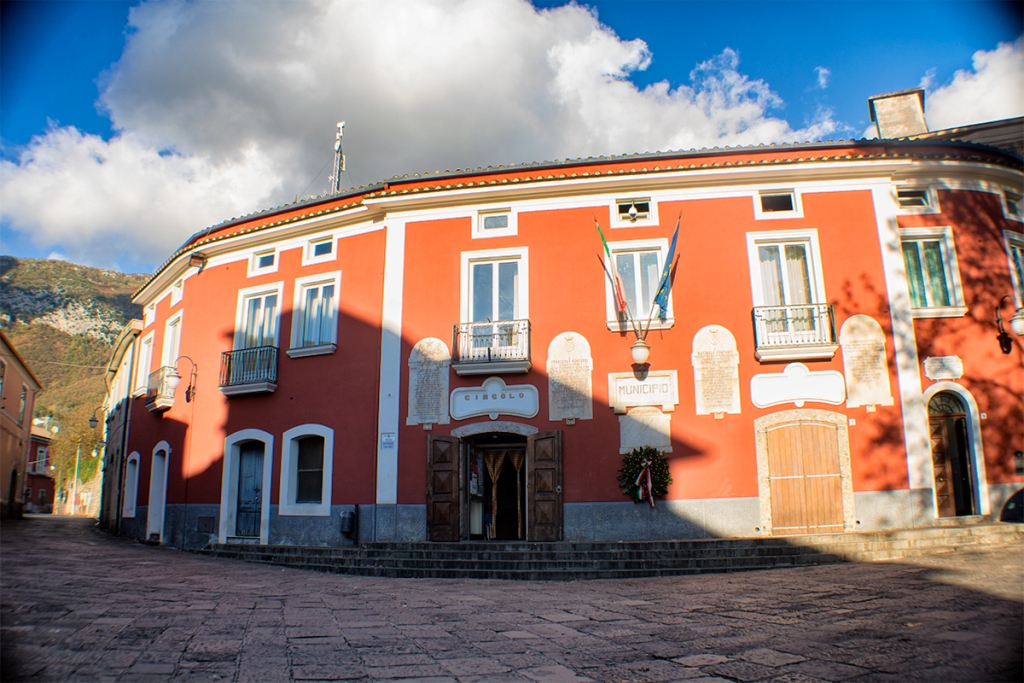 VSVSVS77's tweet photo. Il comune di Calvanico è oggi un modesto centro abitato a pochi chilometri dall’odierna Mercato San Severino (SA).
#viveresalerno #valledellirno #Calvanico #luoghidarte https://t.co/CrRxyP1jzI https://t.co/AWRvXsrcVb
