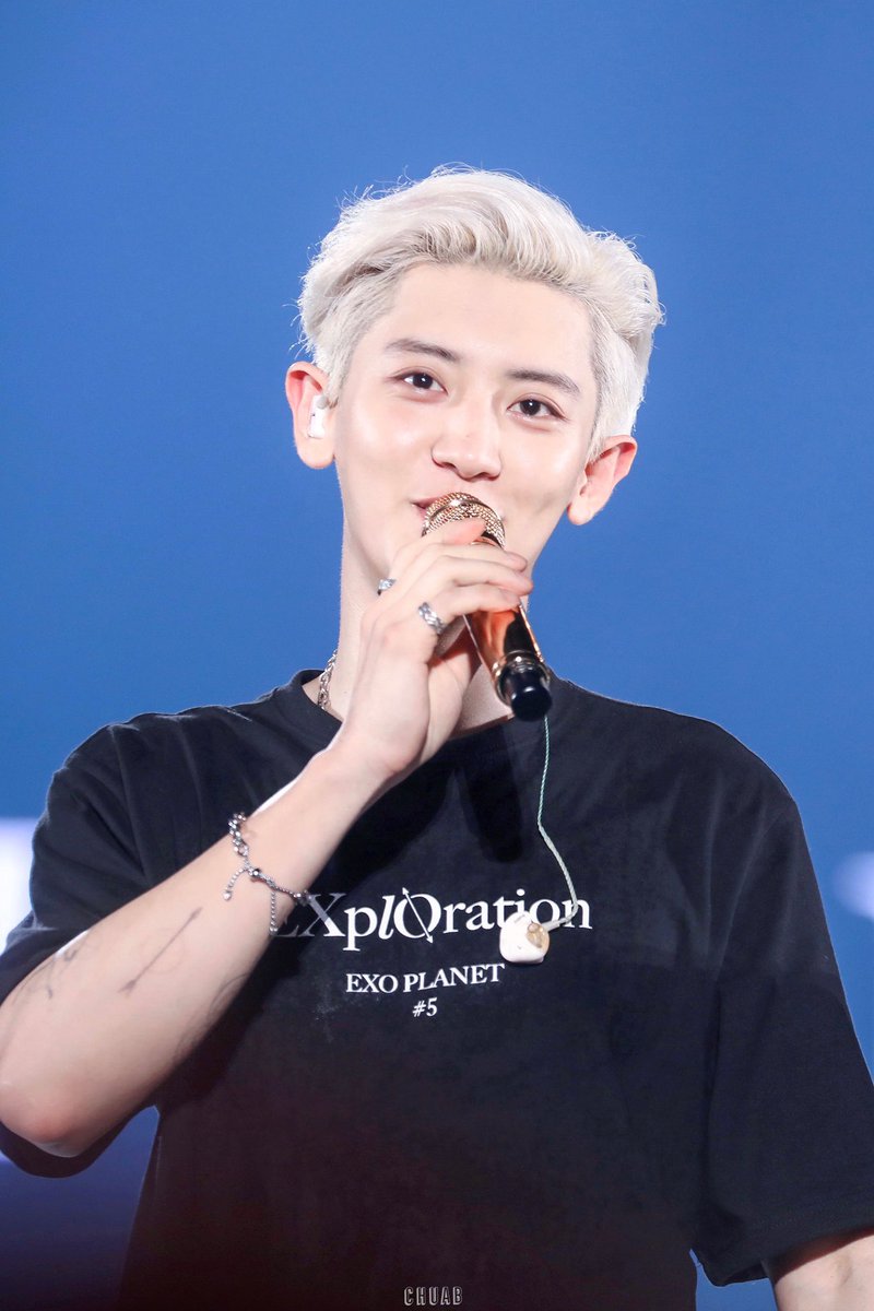 ChanBaekioo's tweet photo. 𝗛𝗔𝗣𝗣𝗬 𝗖𝗛𝗔𝗡𝗬𝗘𝗢𝗟 𝗗𝗔𝗬🎂🎀

#HappyChanyeolDay 
#Chanyeol #찬열

𝟮𝟬𝟭𝟵𝟬𝟳𝟭𝟵 https://t.co/SrXLOMdPmg