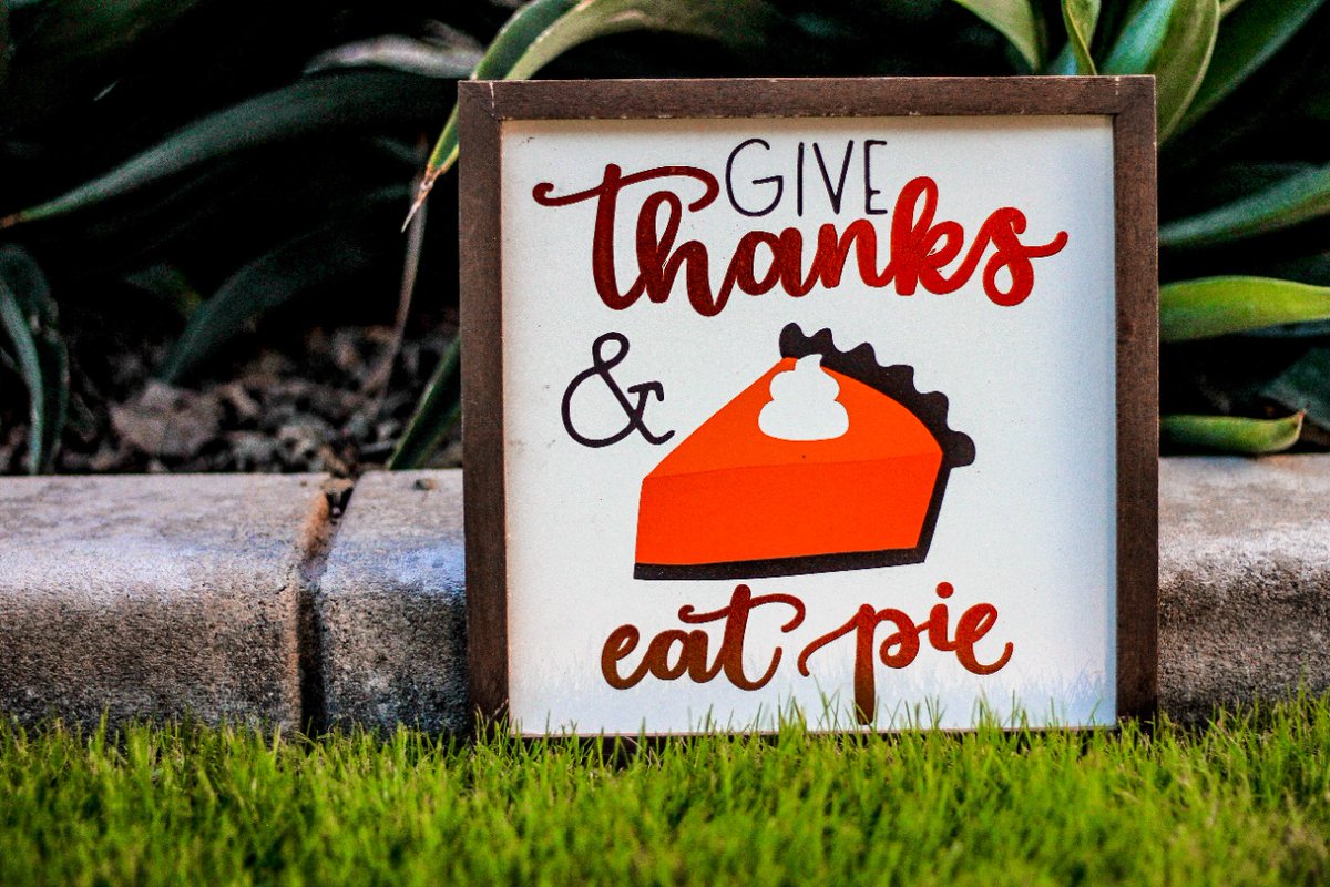 Save_N_Earn's tweet photo. Happy Thanksgiving! https://t.co/ZEIv8TJ1pf