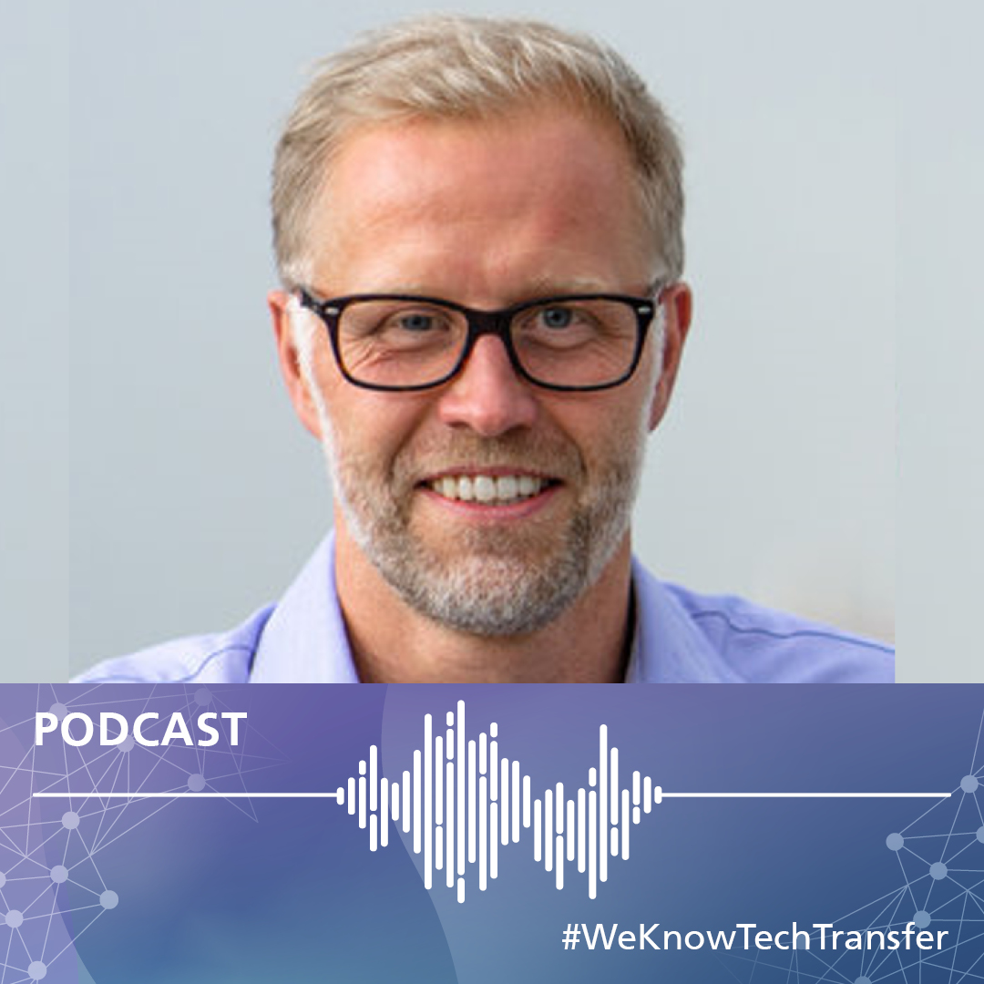 Fraunhofer's tweet photo. Dr. K. Schmidt hat 2019 mit der Gründung des Fraunhofer #SpinOffs #AmpeersEnergy den Schritt in die Selbstständigkeit gewagt. Im #Podcast spricht er über seinen Weg und wie Fraunhofer ihn dabei @fraunhofervc unterstützt hat. Reinhören: https://t.co/jXYzvHvdGU #WeKnowTechTransfer https://t.co/tzp60Hlccm